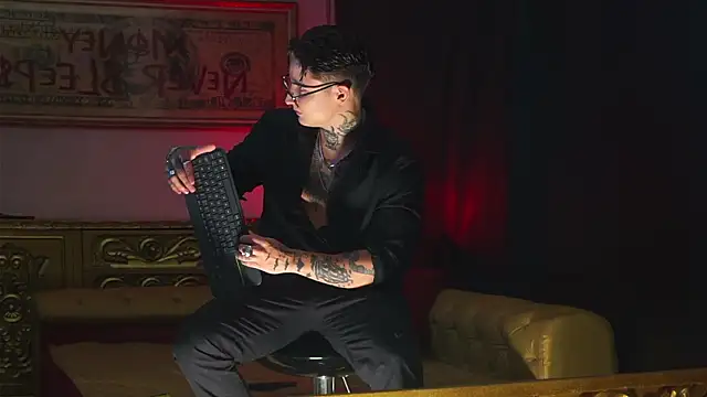 dantecoppolaa  online show from March 26, 2:32 am