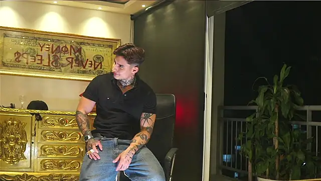 Snapshot of dantecoppolaa_ chatting on July 14, 2:27 am dantecoppolaa online show from July 14, 2:27 am