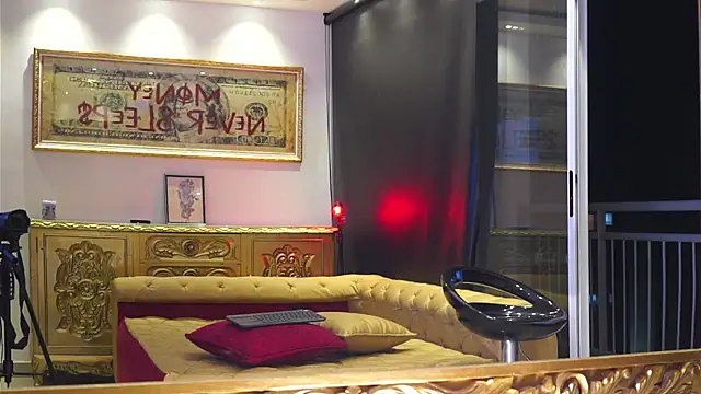 dantecoppolaa  online show from February 27, 1:50 am