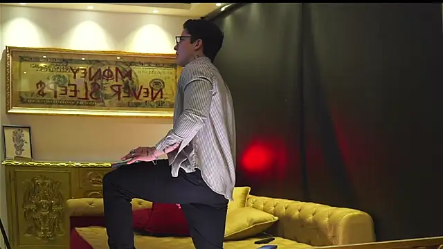 dantecoppolaa  online show from December 20, 12:35 am