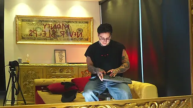 dantecoppolaa  online show from March 14, 11:11 pm