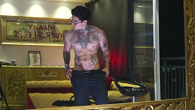 dantecoppolaa  online show from February 11, 2:55 am