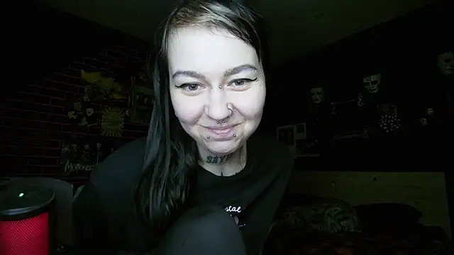 MoorderxDoll online show from July 8, 10:21 pm