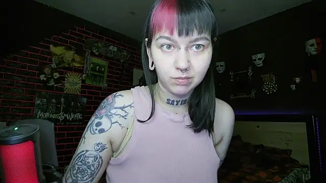 MoorderxDoll online show from March 16, 7:38 pm