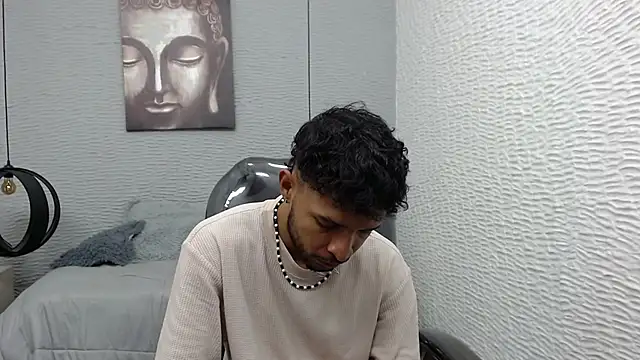 Snapshot of apolo_98 chatting on December 30, 12:42 pm apolo 98 online show from December 30, 12:42 pm