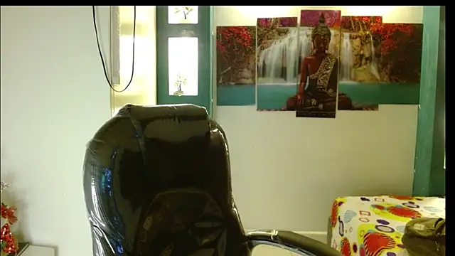 Snapshot of apolo_98 chatting on December 18, 12:40 pm apolo 98 online show from December 18, 12:40 pm