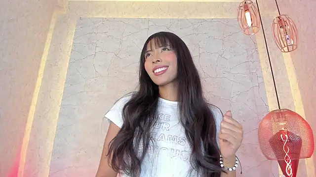 Snapshot of aprilalen chatting on February 16, 7:15 am aprilalen online show from February 16, 7:15 am