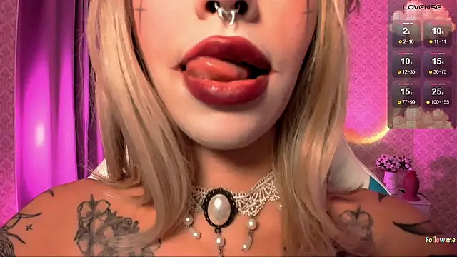 LeylaNoiry online show from October 12, 2:40 pm