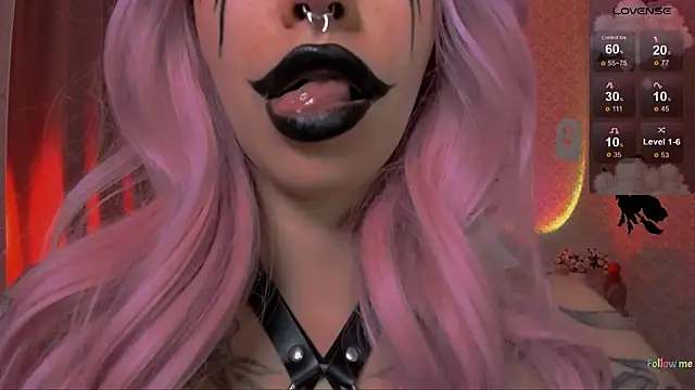 LeylaNoiry online show from October 25, 1:45 pm