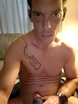 John19893 online show from April 4, 11:22 pm