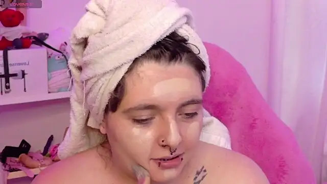 Snapshot of Sachi_Meow chatting on June 7, 3:06 pm Sachi Meow online show from June 7, 3:06 pm