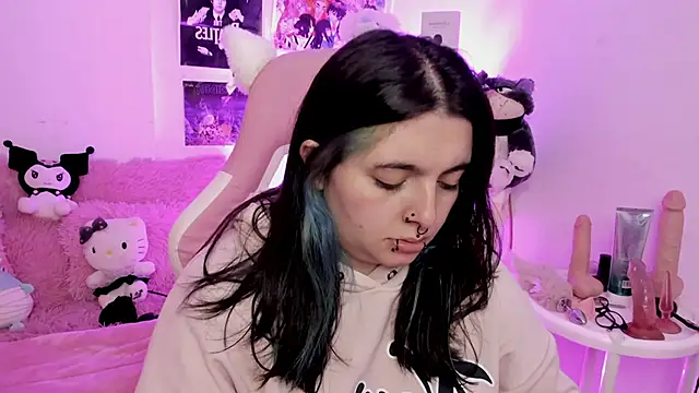 Sachi Meow online show from December 21, 3:36 pm