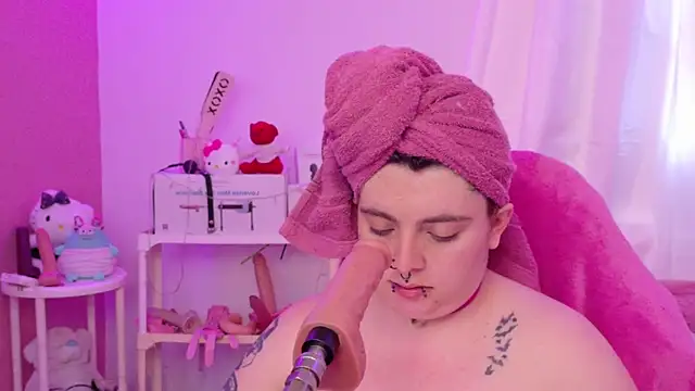 Sachi Meow online show from April 8, 5:36 pm