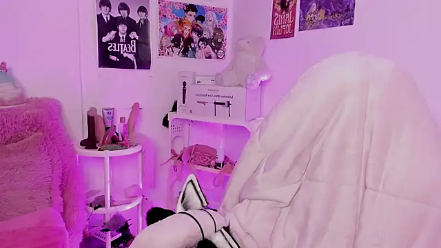 Snapshot of Sachi_Meow chatting on November 8, 11:14 am Sachi Meow online show from November 8, 11:14 am