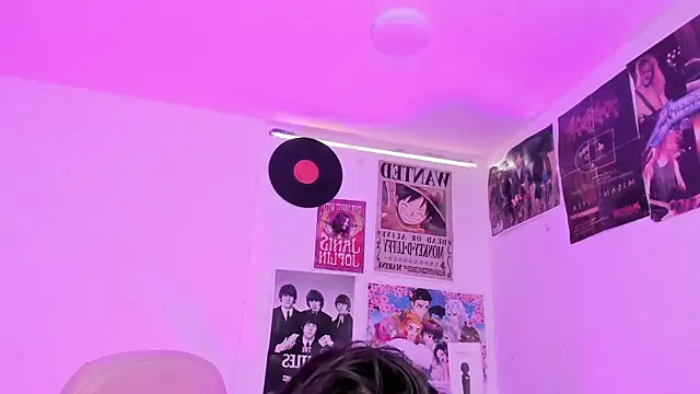 Sachi Meow online show from January 8, 8:15 pm