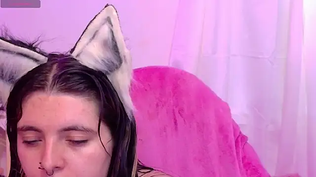 Snapshot of Sachi_Meow chatting on June 23, 7:12 pm Sachi Meow online show from June 23, 7:12 pm