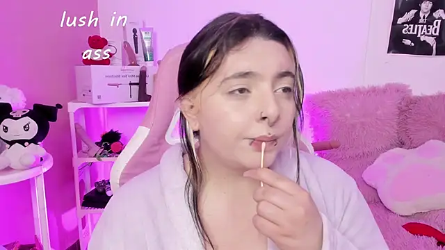 Sachi Meow online show from February 16, 7:12 pm