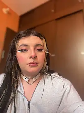 Sachi Meow online show from February 26, 7:36 pm