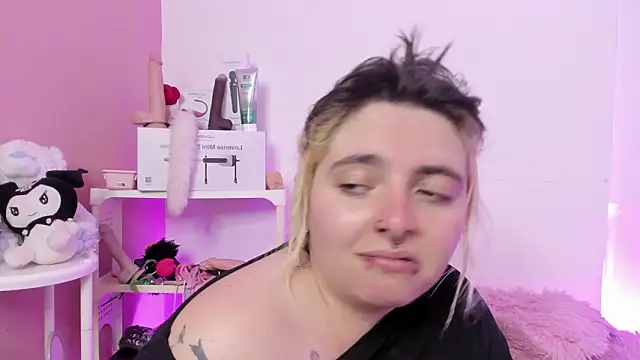 Sachi Meow online show from February 21, 9:50 pm