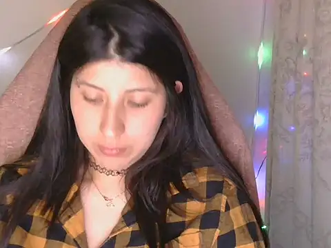 Snapshot of has_Zky chatting on December 14, 1:01 am has Zky online show from December 14, 1:01 am