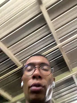 Aaronblack1  online show from May 25, 5:11 pm