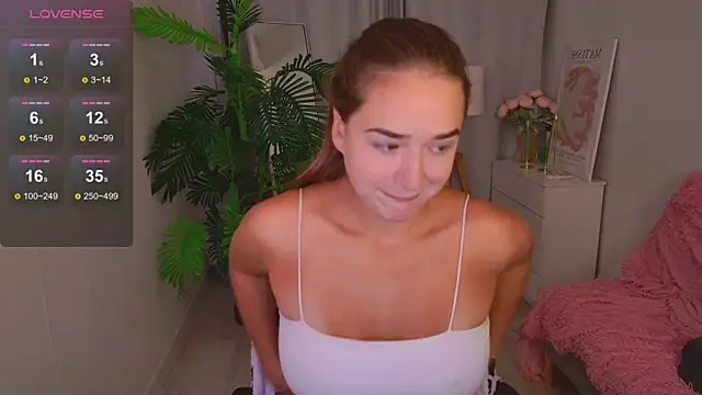 LovelyJessie online show from June 18, 1:27 pm
