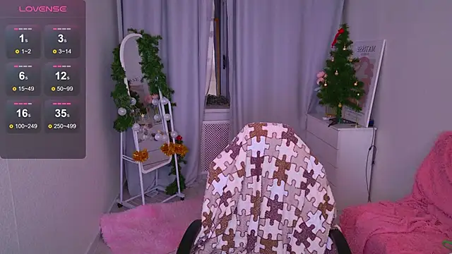 LovelyJessie online show from December 22, 1:55 pm