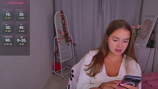 LovelyJessie online show from February 27, 2:06 pm