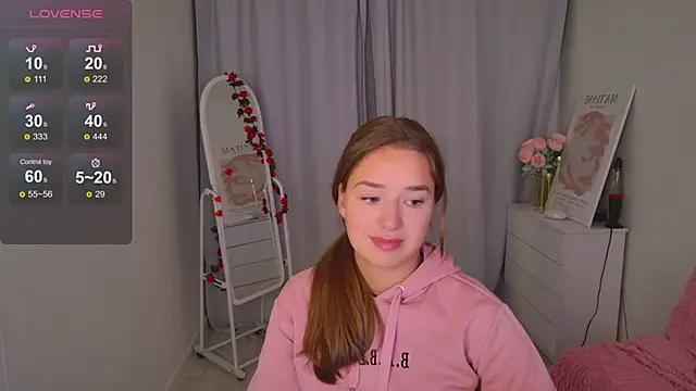 LovelyJessie online show from February 25, 1:55 pm