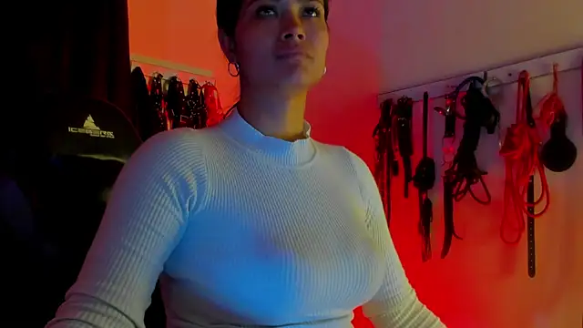 Snapshot of scarlet-kennedy98 chatting on November 27, 8:31 pm scarlet-kennedy98 online show from November 27, 8:31 pm