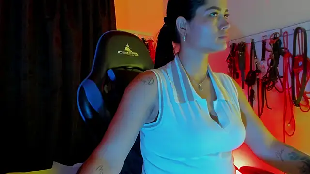 Snapshot of scarlet-kennedy98 chatting on December 5, 6:39 pm scarlet-kennedy98 online show from December 5, 6:39 pm