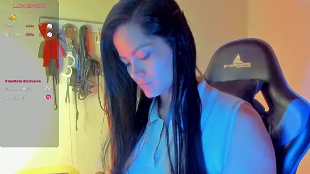 scarlet-kennedy98 online show from April 28, 8:57 pm