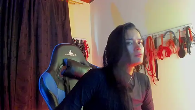 Snapshot of scarlet-kennedy98 chatting on October 16, 8:17 pm scarlet-kennedy98 online show from October 16, 8:17 pm