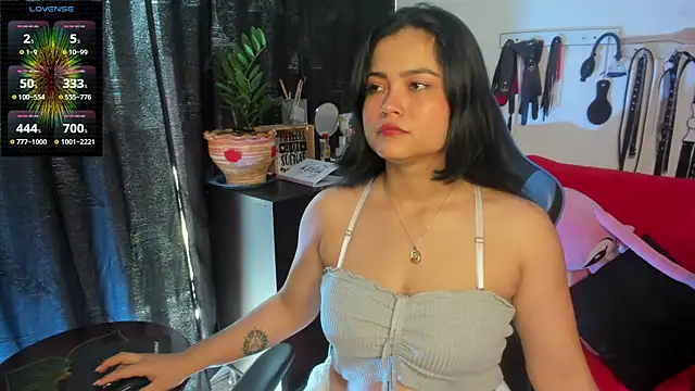 Snapshot of scarlet-kennedy98 chatting on February 18, 8:25 pm scarlet-kennedy98 online show from February 18, 8:25 pm