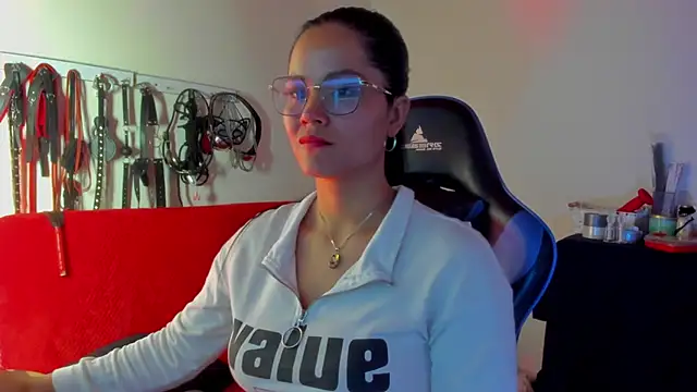 scarlet-kennedy98 online show from February 4, 8:48 pm