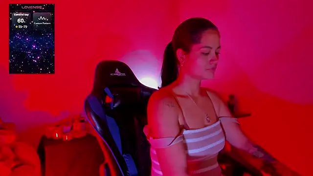 scarlet-kennedy98 online show from December 18, 8:23 pm