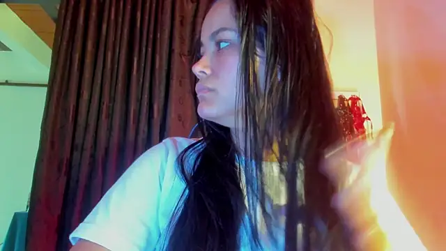 Snapshot of scarlet-kennedy98 chatting on November 6, 6:34 pm scarlet-kennedy98 online show from November 6, 6:34 pm