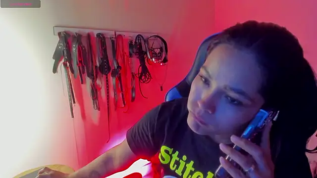 scarlet-kennedy98 online show from March 5, 9:43 pm