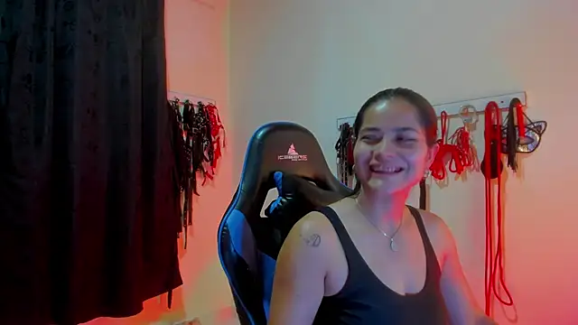 Snapshot of scarlet-kennedy98 chatting on October 24, 12:42 am scarlet-kennedy98 online show from October 24, 12:42 am