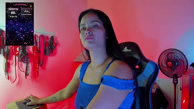 scarlet-kennedy98 online show from December 19, 7:49 pm