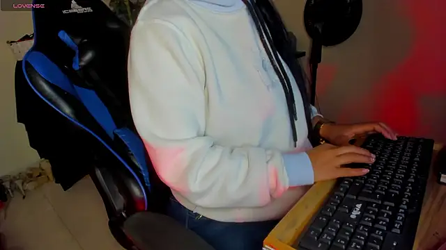 scarlet-kennedy98 online show from February 17, 5:43 pm