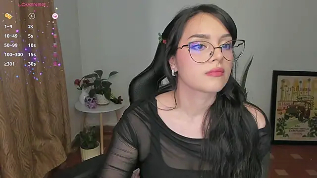 Snapshot of anaveleeez chatting on October 5, 9:49 pm anaveleeez online show from October 5, 9:49 pm