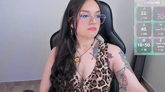 anaveleeez online show from May 24, 1:27 am