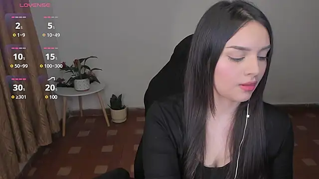 Snapshot of anaveleeez chatting on March 23, 3:43 am anaveleeez online show from March 23, 3:43 am