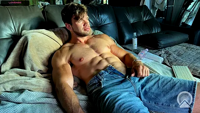 ericeric507 online show from October 13, 5:09 am