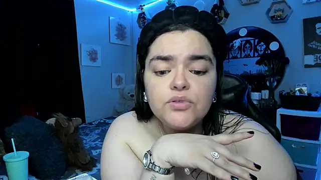 Luise Meyrink online show from October 15, 2:54 am