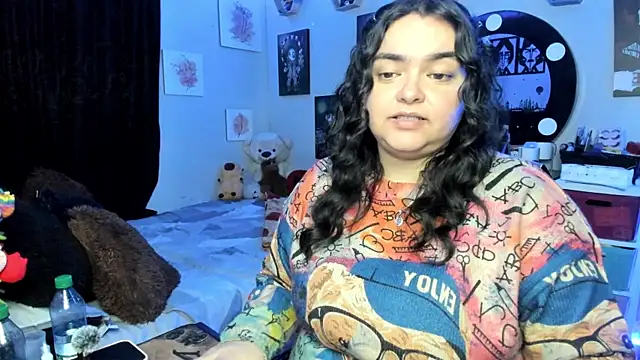 Luise Meyrink online show from November 7, 3:00 am