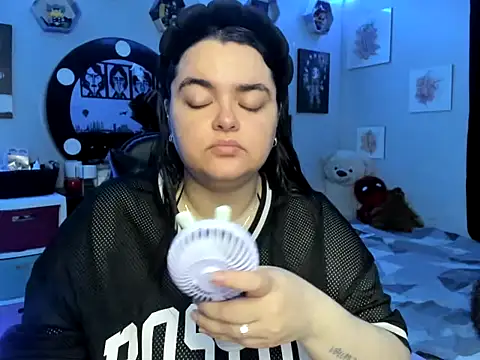 Luise Meyrink online show from October 9, 3:40 am