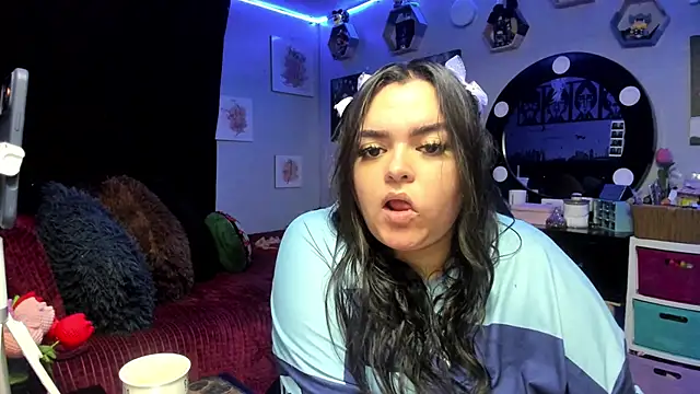 Luise Meyrink online show from March 24, 4:12 am