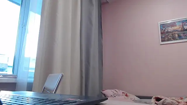 Snapshot of A2ure chatting on November 29, 2:44 am A2ure online show from November 29, 2:44 am